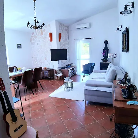 Relaxing Dalmatian House In Village Holiday home