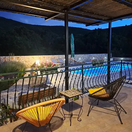 Relaxing Dalmatian House In Village