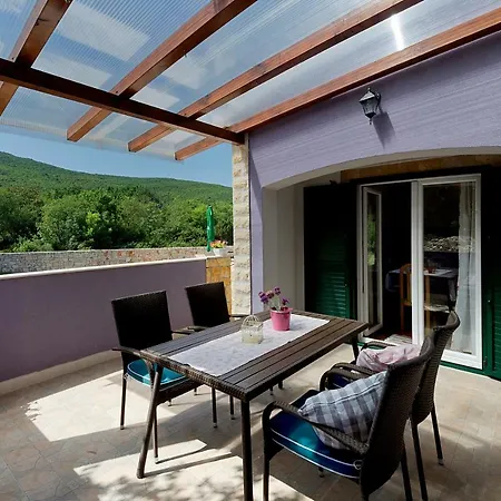 Relaxing Dalmatian House In Village